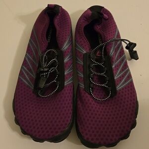 Beach Water Shoes Size 39